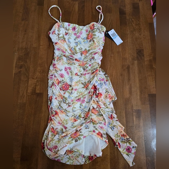 Floral Print Ruched Mesh Bodycon Dress - Picture 4 of 8